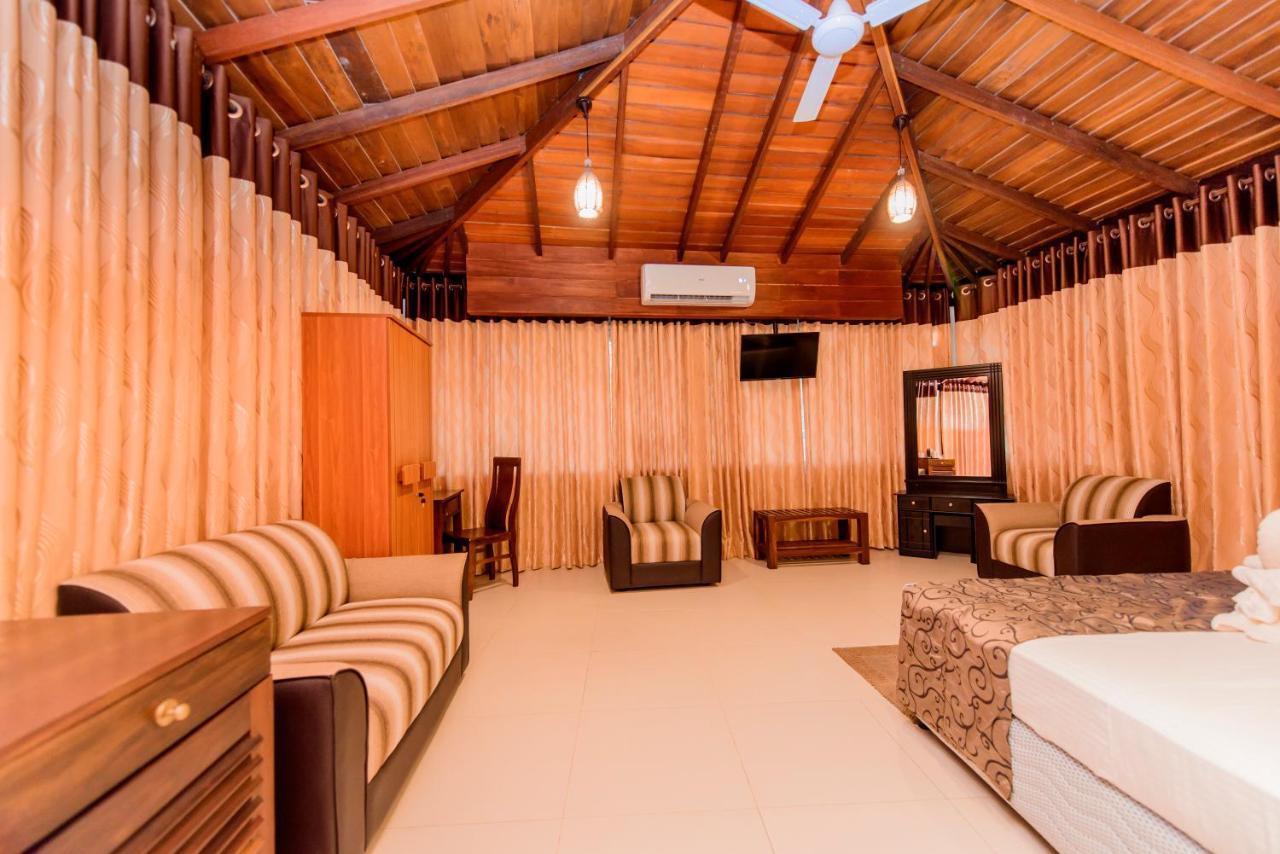 Hotel Sevonra à Unawatuna Extérieur photo