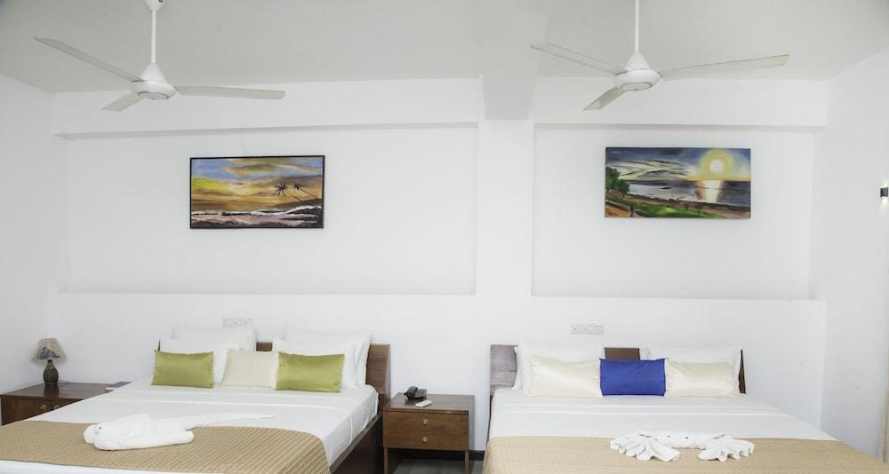 Hotel Sevonra à Unawatuna Extérieur photo