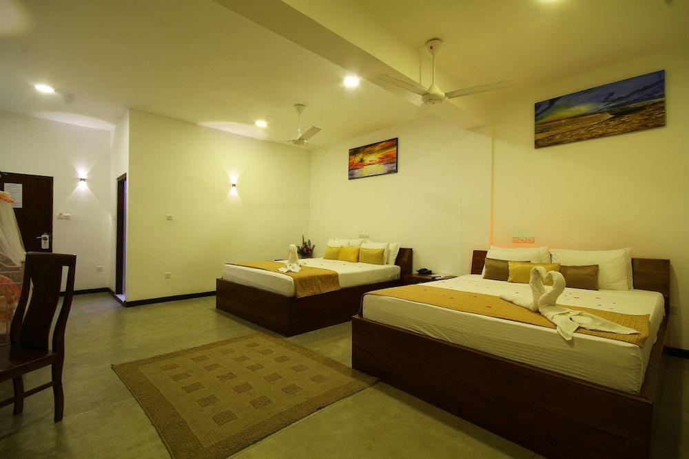 Hotel Sevonra à Unawatuna Extérieur photo